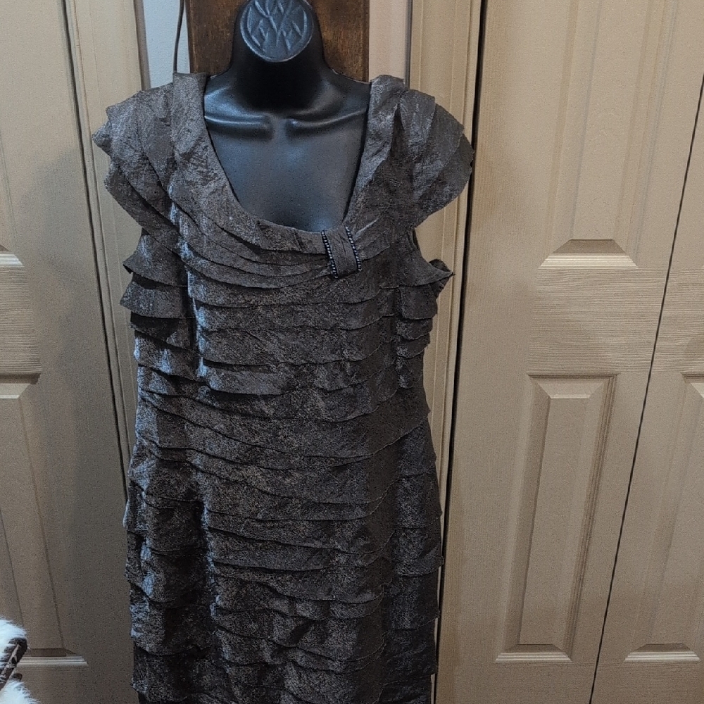 London Times Elegant Layered Dress